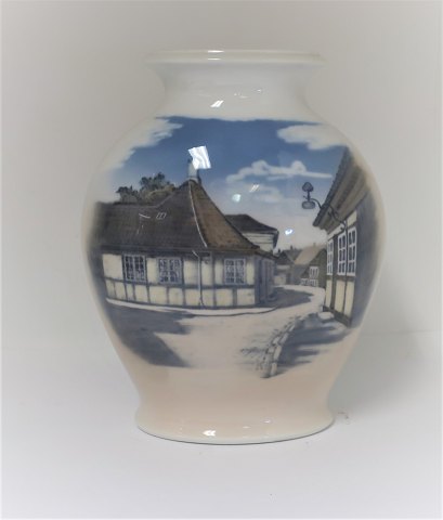 Royal Copenhagen. Vase. Model 4588. Height 22 cm. (1 quality)