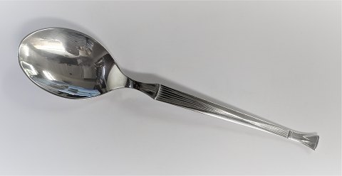 Juvel. Dinner spoon. Length 19.3 cm. There are 12 pieces in stock. The price is 
per piece.