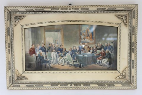 Peace agreement signed after the Battle of Waterloo. Ivory frame. There is a table of contents of the people pictured from the signing. There are a few small defects on the frame. Dimensions 24 * 38 cm