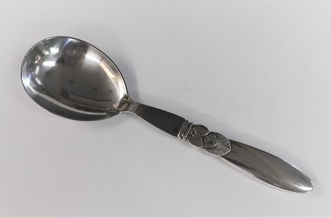 Georg Jensen. Kaktus. Serveringsske med stål. Sterling (925). Længde 23 cm.