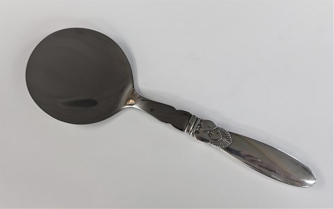 Georg Jensen. Sølvbestik (925). Kaktus. Kageske med stål. Længde 20,2 cm.