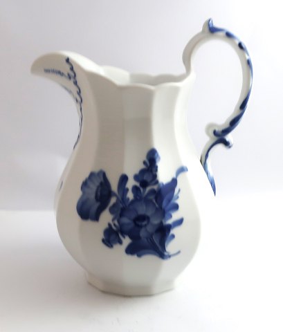 Royal Copenhagen. Blue flower. Pitcher. Model 8526. Height 20 cm. (1 quality)