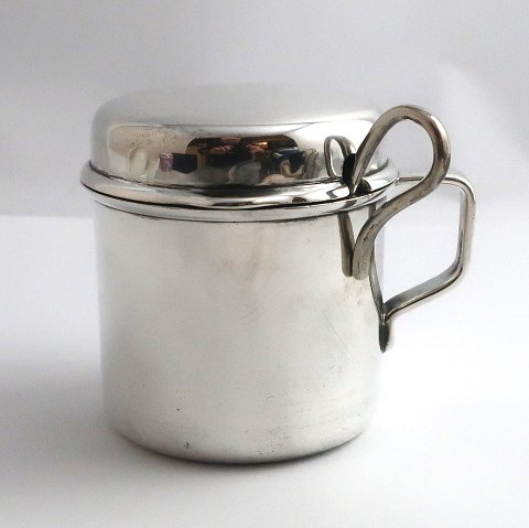 Kay Bojesen. Sterling jam jar with spoon (925). Gilded inside. Height 8 cm. 
Diameter 7 cm