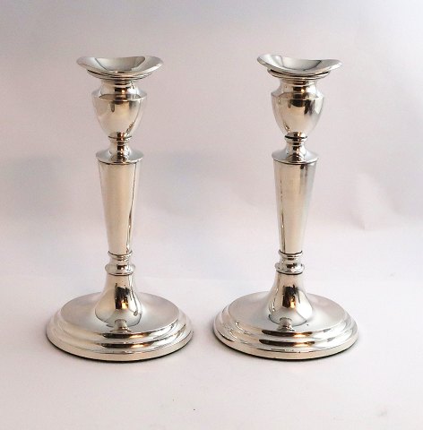 Hugo Grün, Copenhagen. Silver candlesticks (830). A pair. Height 19 cm. Produced 
1961.