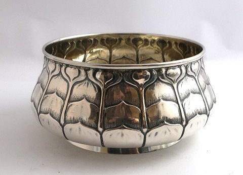 P. Hertz. Silver bowl (830). Diameter 15 cm. Height 7 cm. Produced 1916.