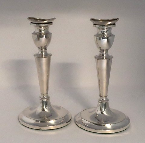 Silver candlesticks with oval base (830). A pair. Height 19 cm.