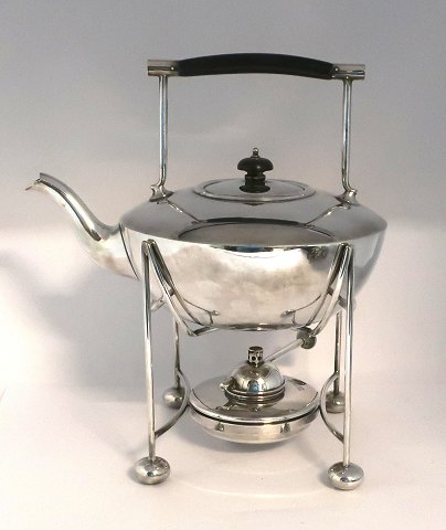 Mappin & Webb. Silver-plated swing teapot. Height 29 cm.