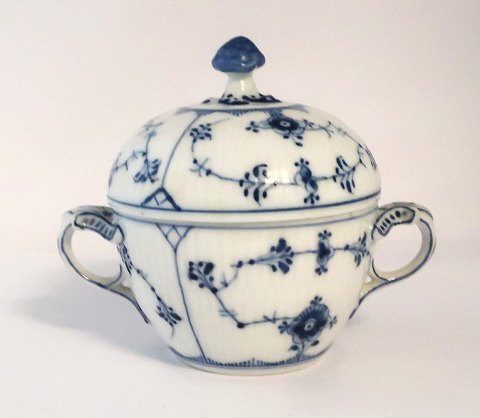 Royal Copenhagen. Blue fluted, plain. Sugar bowl. Model 244. Height 11 cm. (2 quality)