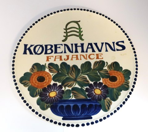 Aluminia dealer plates. No. 829/726. Diameter 32 cm.