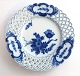 Royal Copenhagen. Blue flower, svejfet openwork. Dinner plate. Model 638 (1636). 
Diameter 24 cm. (1 quality)